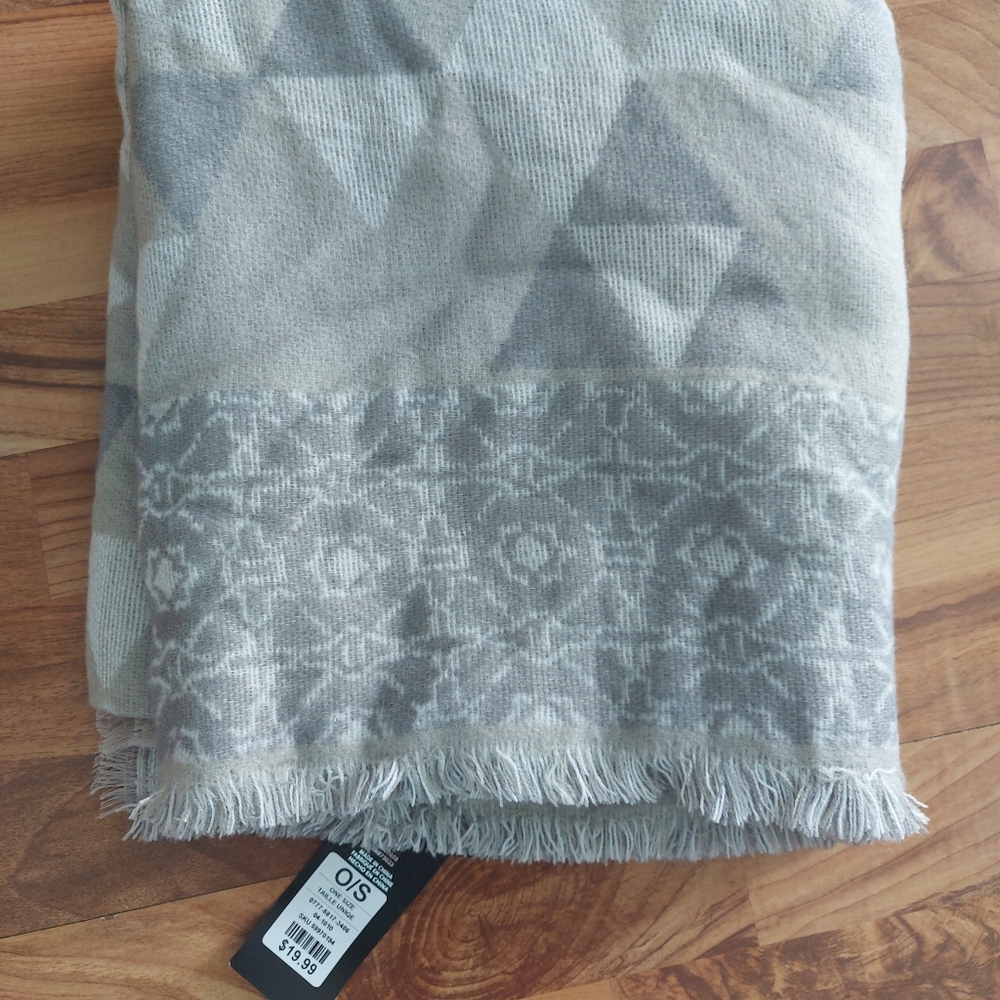 Scarves/Shawl